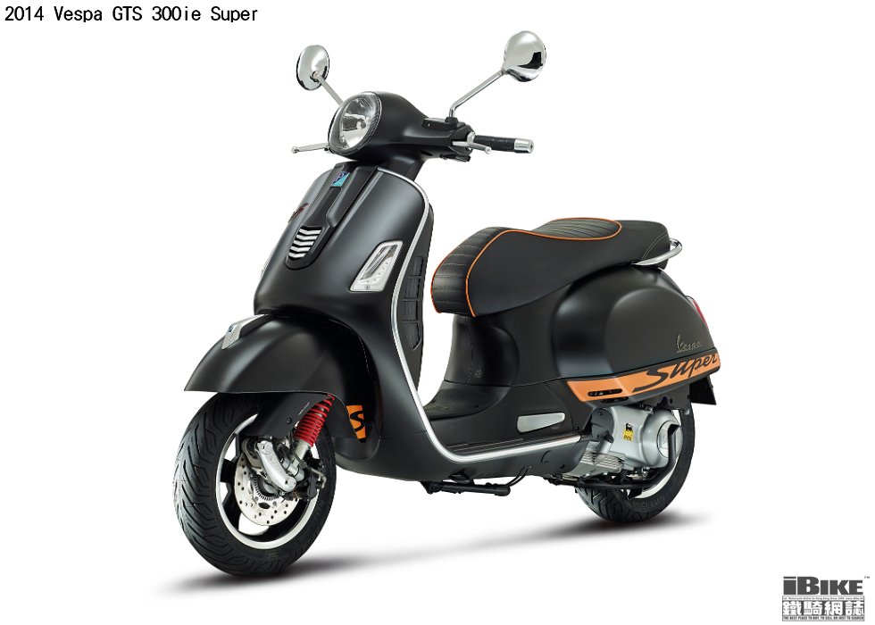 2 Vespa GTS supersport 3-4antsx